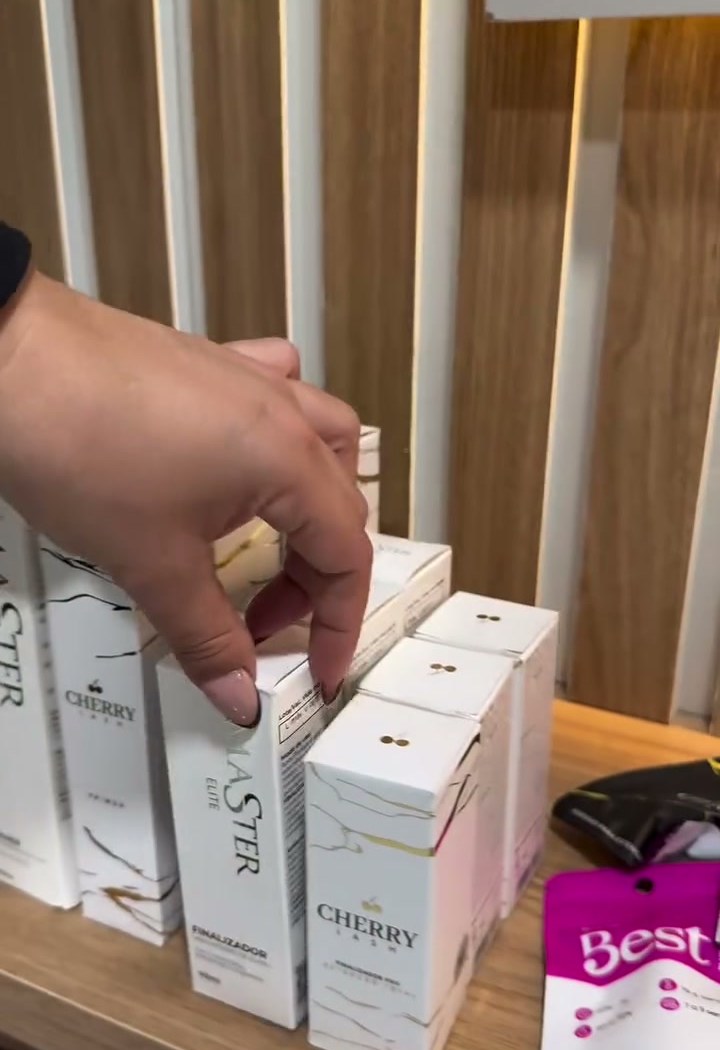 Adhesivos para extensiones de pestañas